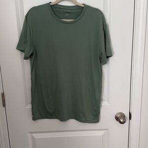 Green Tshirt